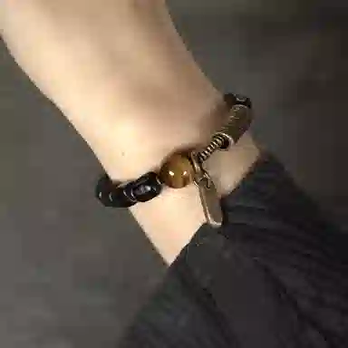 子婳 原创设计盘玩潮酷手工木质复古国潮小众精致潮流日常百搭手饰 黑檀 手串 男款