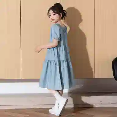 唐狮童装连衣裙 短袖轻盈甜美 中小童