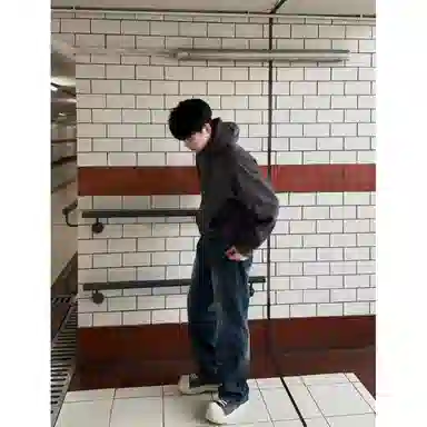 boxycleanfithoodie