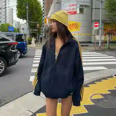 徐百货  潮牌百搭休闲复古秋季拉链上衣潮流三道杠开衫卫衣时尚运动外套棒球服 男女同款