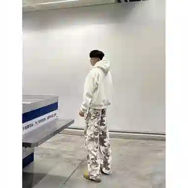 boxycleanfithoodie