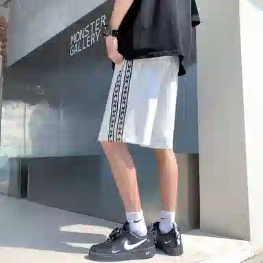 UZXJ