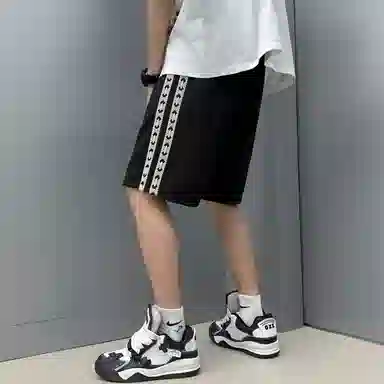 UZXJ