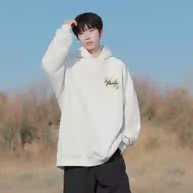 MADONA Cleanfit Hoodie