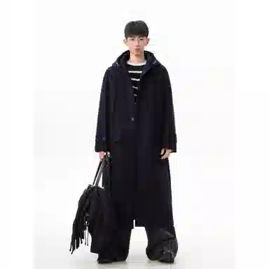 MADONA Classic Wool Coat