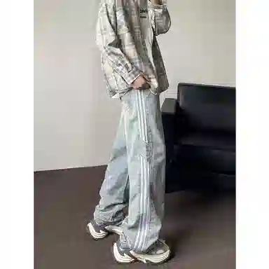 MADONA Classic Wide-Leg Jeans