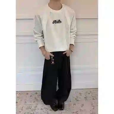 MADONA Retro Logo Star Sweatshirt