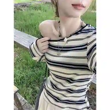 9c collective chic2025 T