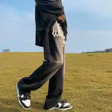 PWUE Oversize Wide-Leg Jeans