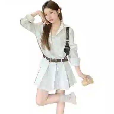 黛尔佳人 设计感老钱风条纹衬衣长袖连衣裙 女款