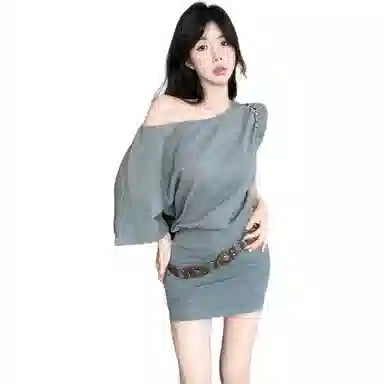 黛尔佳人 斜肩包臀露肩裙带腰带短袖连衣裙 女款