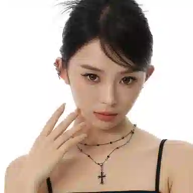 阿葱饰品 暗黑风格哥特式设计十字架吊坠 轻奢气质闪锆点缀双层叠戴 甜酷辣妹潮流百搭 钛钢 项链 女款