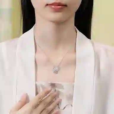 【凉玉消暑|高品质冰透IS999银】中国 银世城 祥云如意平安锁 转运温柔气质有钱花福禄吉祥好运不过敏#好运 玉髓 项链 男女同款情侣款