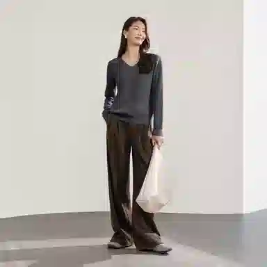 V