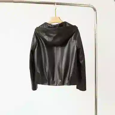 佐塞斯 轻奢外套连帽短款休闲皮衣 女款