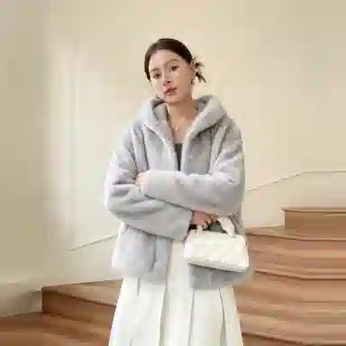 佐塞斯 高端品质轻奢天鹅绒水貂外套貂皮大衣女整貂短款连帽裘皮时尚冬季皮草 女款