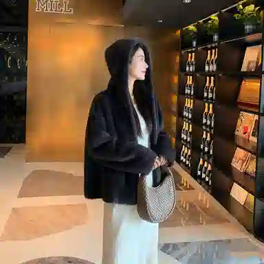 佐塞斯 高端品质轻奢天鹅绒水貂外套貂皮大衣女整貂短款连帽裘皮时尚冬季皮草 女款