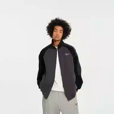 MOOR XCLNERY