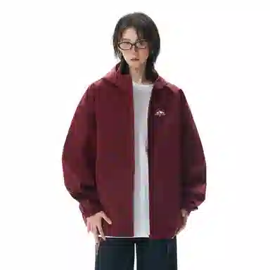 MOOR XCLNERY logoins