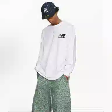 MOOR XCLNERY logoinsT