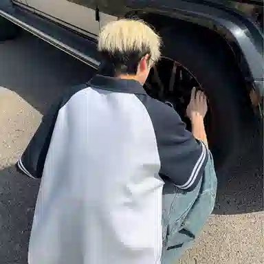 MOOR XCLNERY LOGOPolo