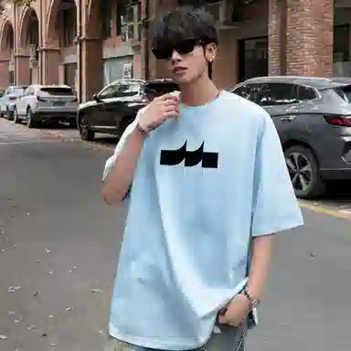 MOOR XCLNERY T