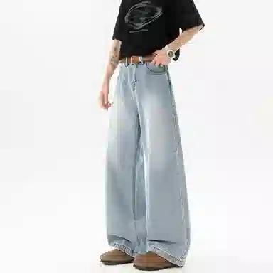 MOOR XCLNERY T
