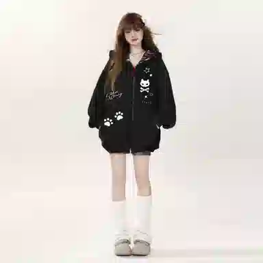 MOOR XCLNERY logoins