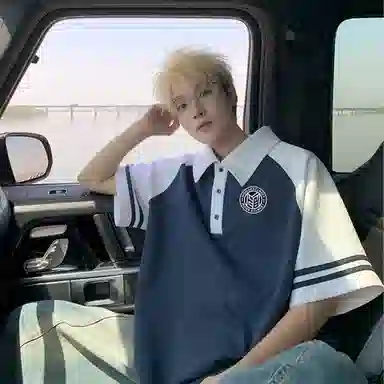 MOOR XCLNERY LOGOPolo