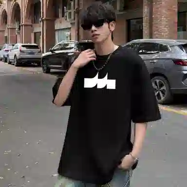 MOOR XCLNERY T