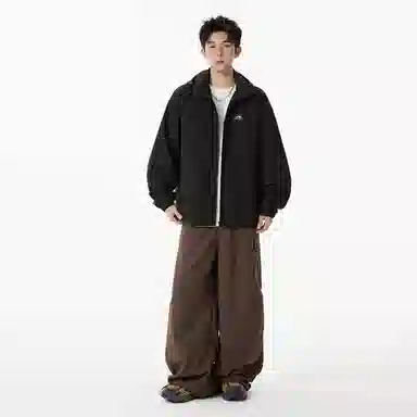 MOOR XCLNERY logoins