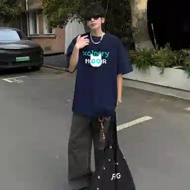 MOOR XCLNERY logoinsT