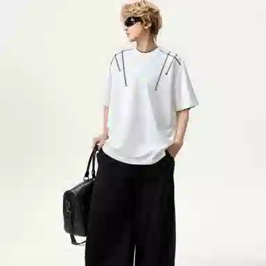 MOOR XCLNERY T