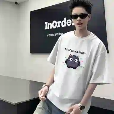 MOOR XCLNERY logoT