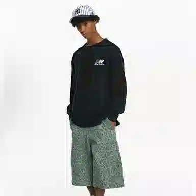 MOOR XCLNERY logoinsT