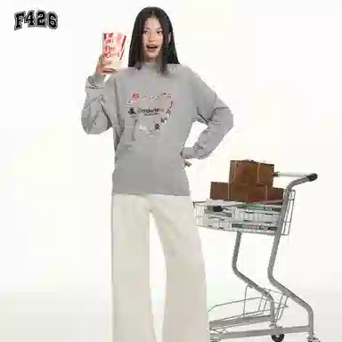 F426 Turtleneck Heart Print Long Sleeve Tee