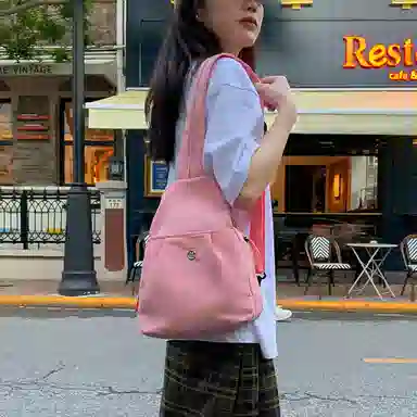 vack Multi-Functional Shoulder Bag