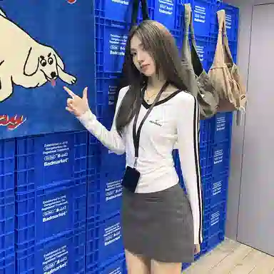 YICHEN Vt T