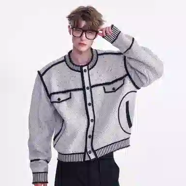 Yiwanshido Contrast Knit Cardigan