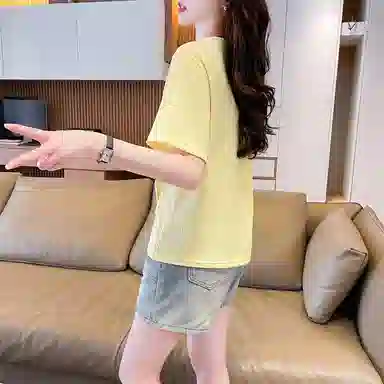 LAKESI T