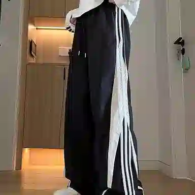 沐诚阳译 美式拼接三条杠运动阔腿裤潮牌复古宽松撞色休闲裤 男款