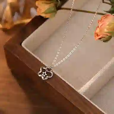 999