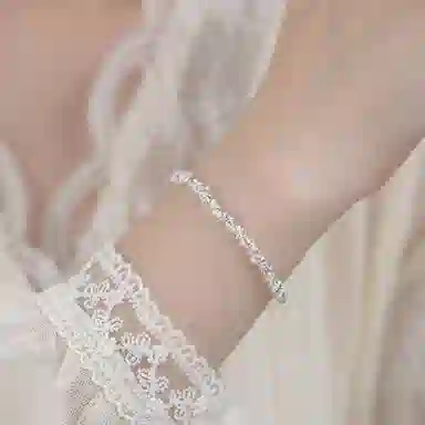 S925