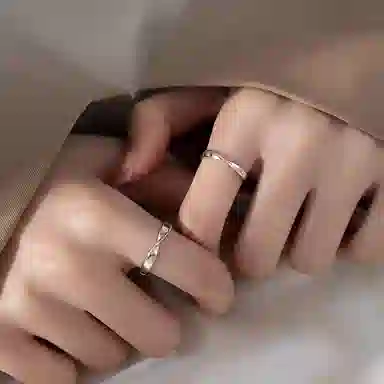 S925