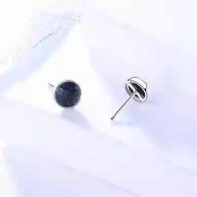 S925