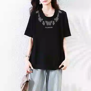 LAKESI T