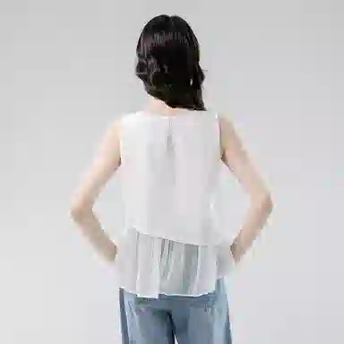 LAKESI T
