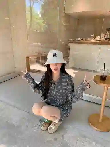 苏九儿 慵懒复古条纹宽松百搭休闲套装 女款