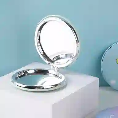 CLOLV KISS