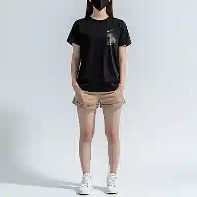 Nike Sportswear LLogoT